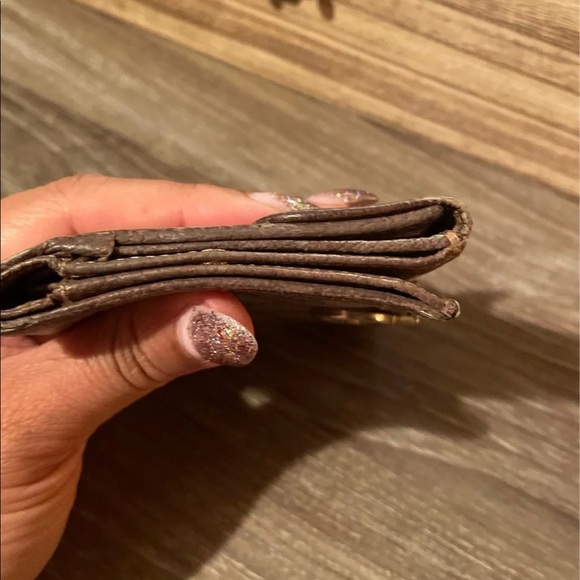 Authentic vintage Gucci wallet - Picture 10 of 11